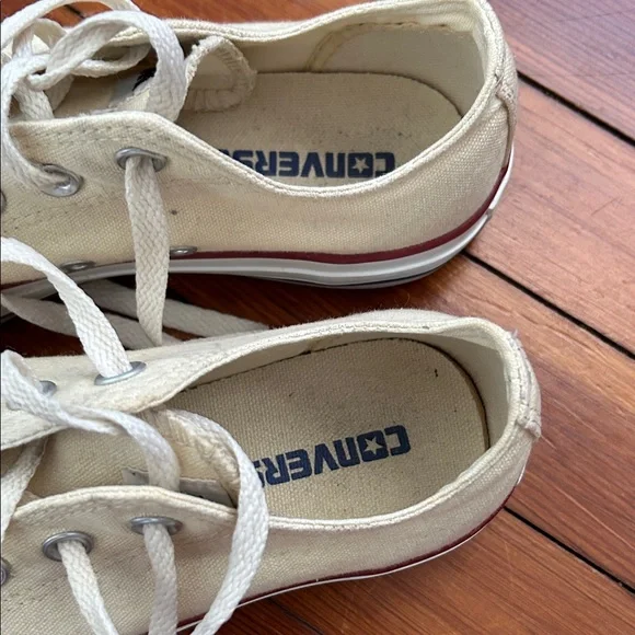 Cream/beige converse - Picture 8 of 8